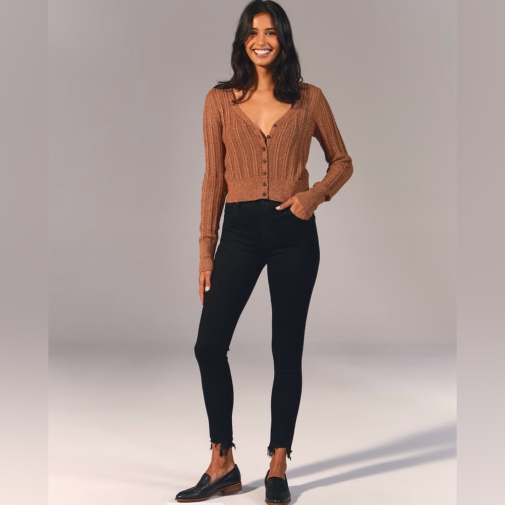 Abercrombie & Fitch High Rise Super Skinny Ankle Jeans - ripped hem
